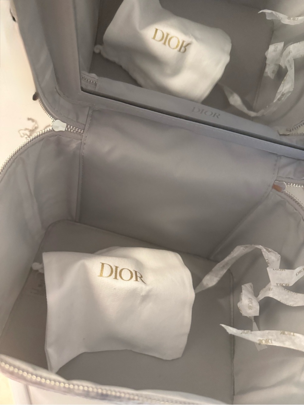 Dior Blue Big Toile Cosmetic Case - Around the World - Picture 6 of 6